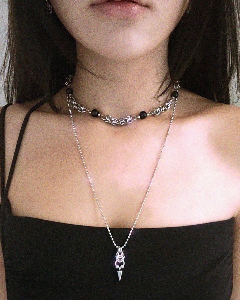 BUZZERBE（ブザービー）の「 Spike Chainmail Necklace（Accessories）」