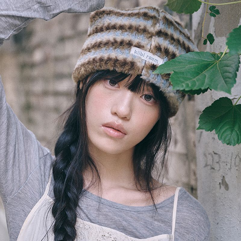 stripe fur beanie blue