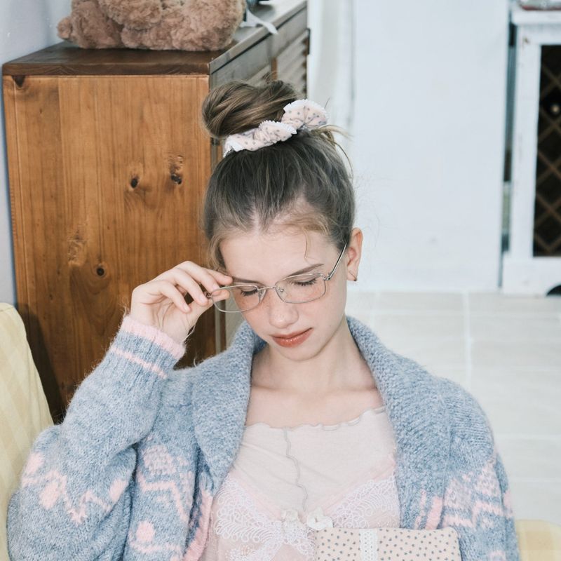 Mini Lace scrunchie_peach beige