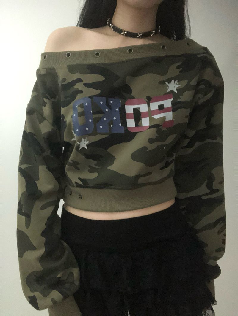 Camo Off-shoulder Button Sweatshirt