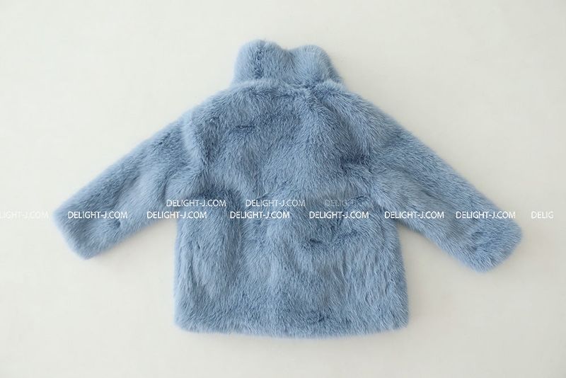 Pastel collar fake fur jacket