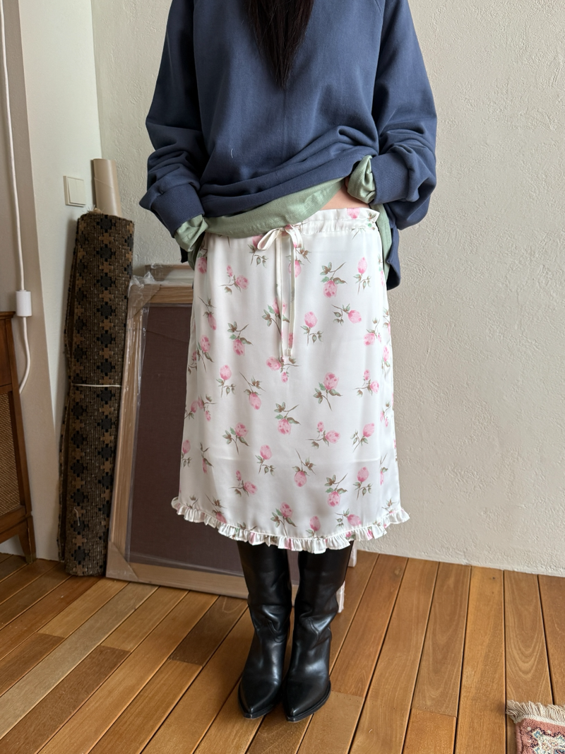 boxy raglan crop sweatshirt 