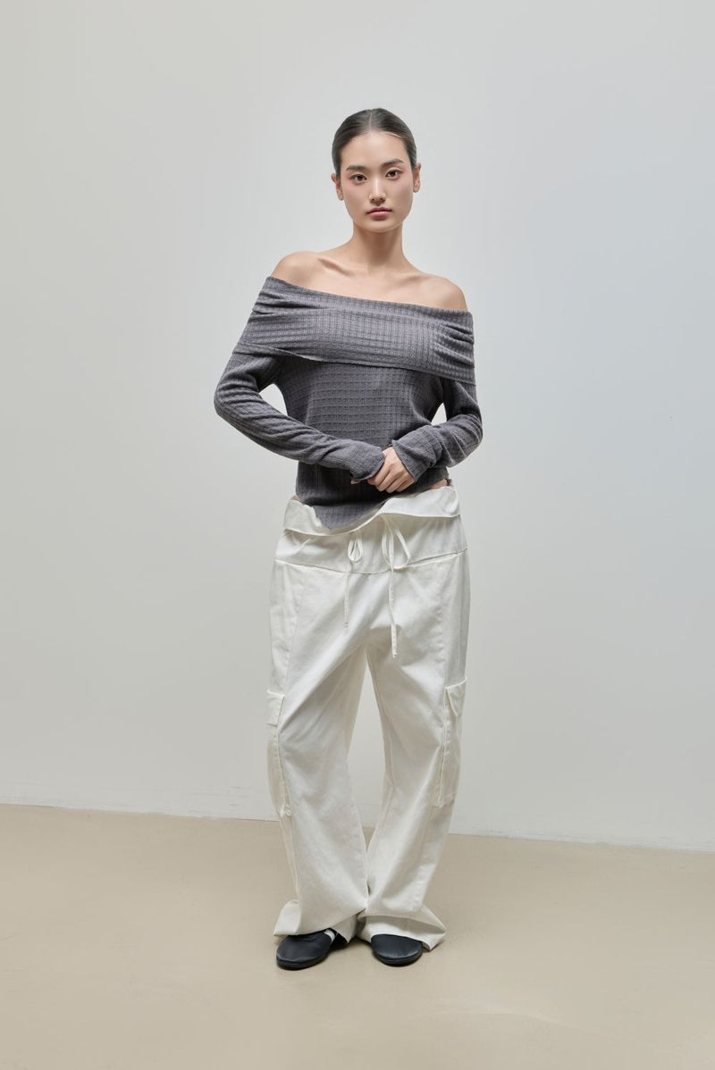 Cowl-neck Open Shoulder Tee_Charcoal