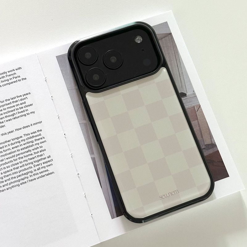 SUN CASE GRAPHIC CHECKER BOARD BEIGI