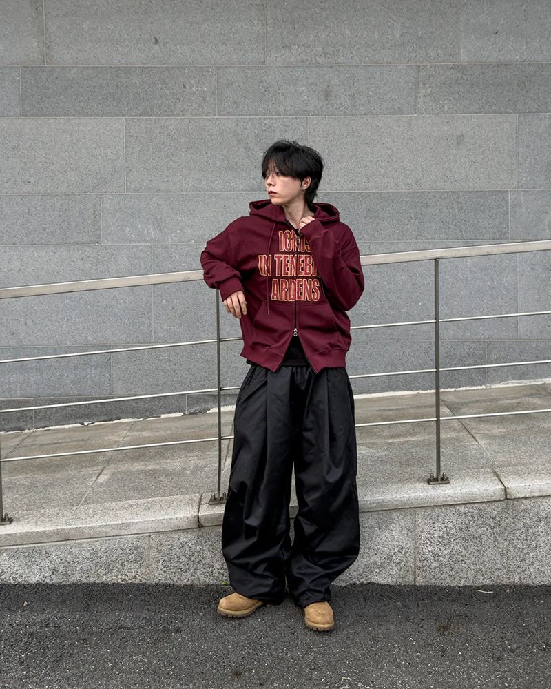 Ignel Lettering Crop Hoodie Zip-Up