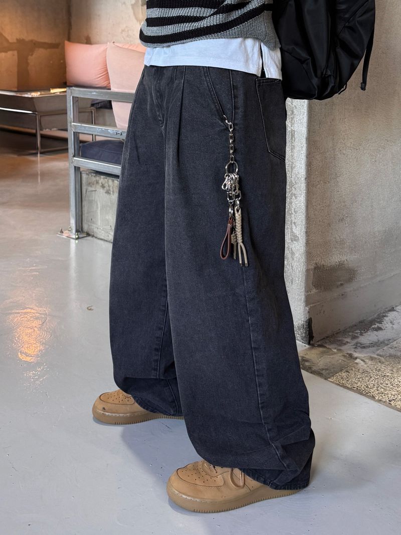 Ease Wide Two-Tuck Denim Pants