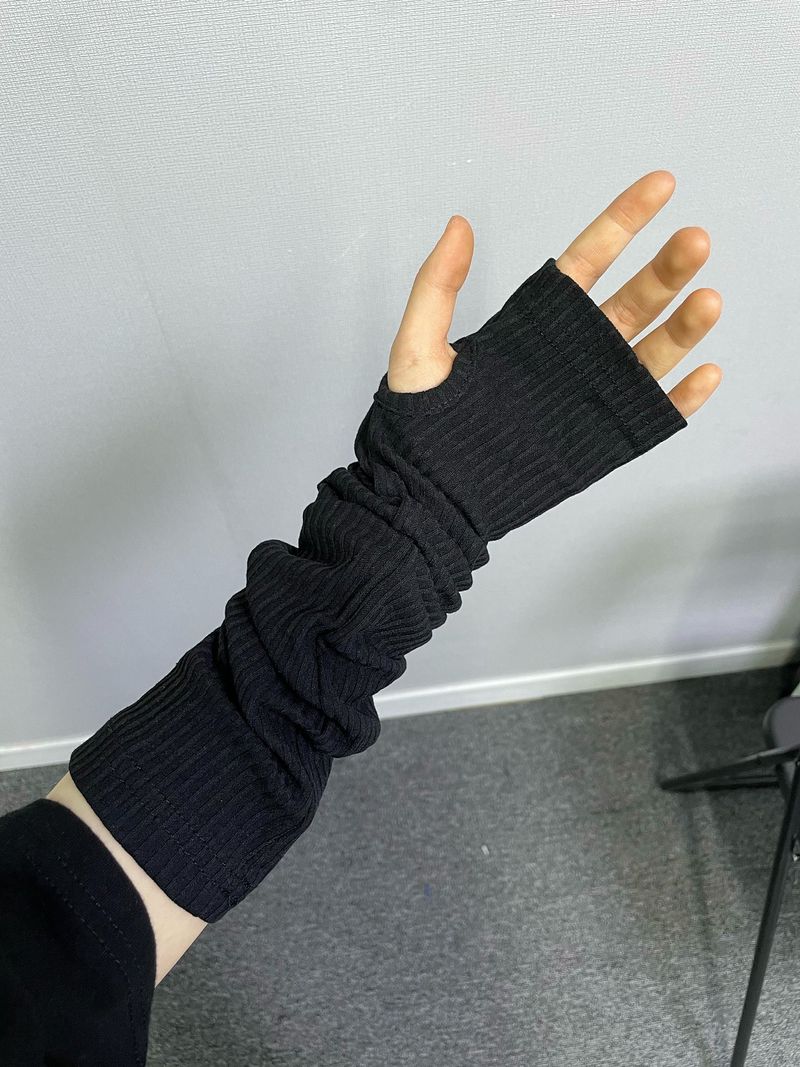 Long Hand-Warmer