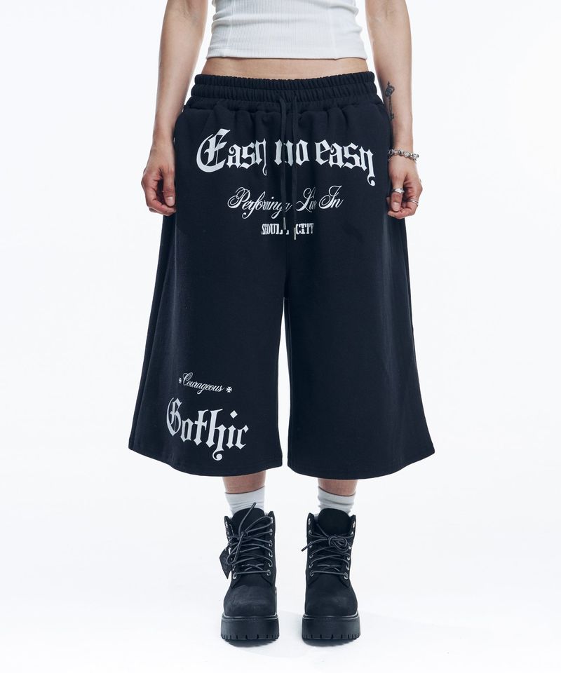 Gothic lettering Bermuda sweatpants - Black