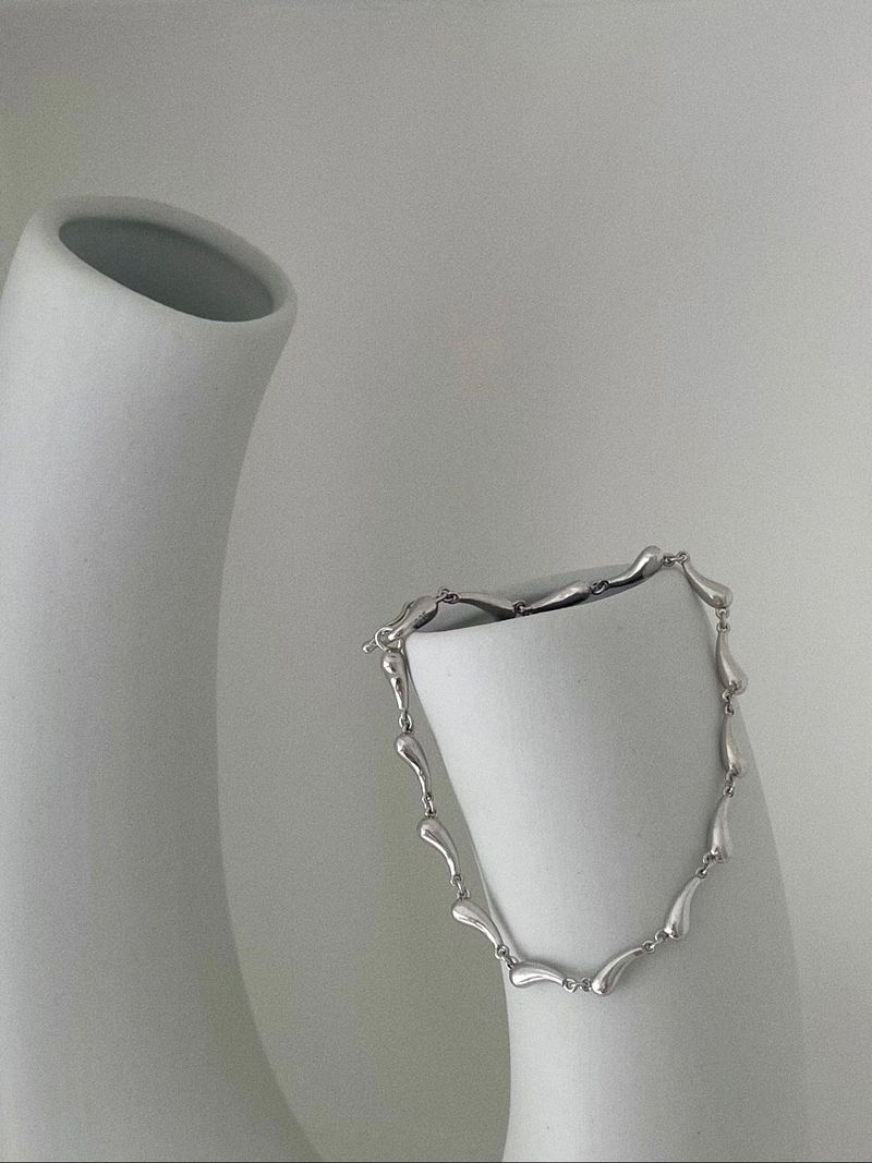 DEW SILVER CHAIN BRACELET