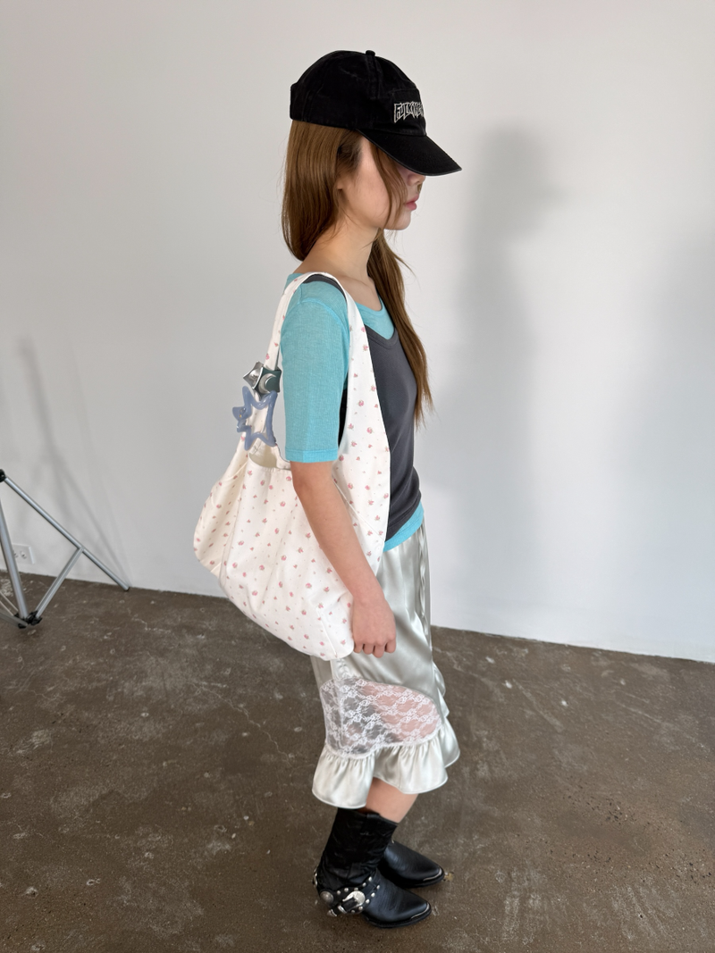 silky frill bermuda pants