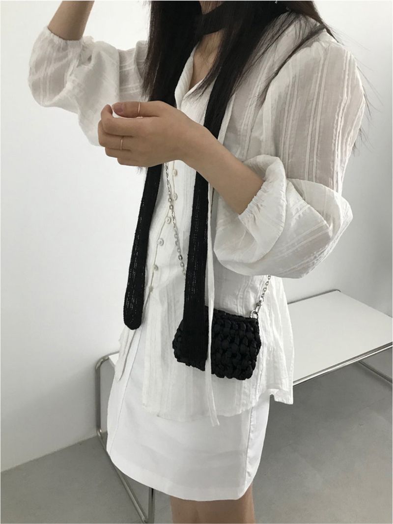 nobiyaka(ノビヤカ)の「エスニックストラップVブラウス(トップス)」
