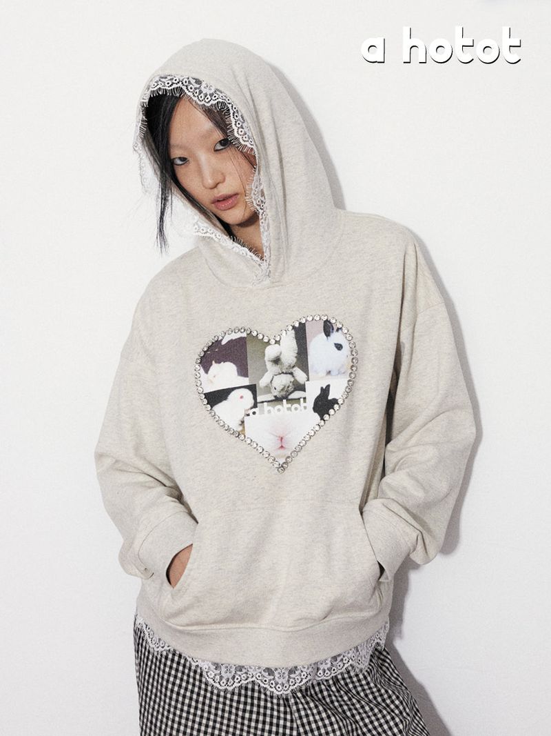 a hotot(ア ホトット)の「Rabbit printed , lace and rhinestone Hoodie(Tops)」
