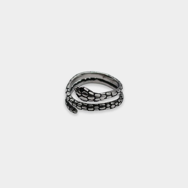 Grumpy Stuff（グロンピースタッフ）の「Coiled Snake Shape Ring（Accessories）」