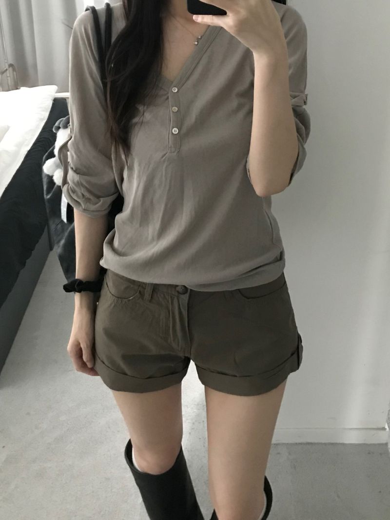 Vender Rollup Shorts (2 colors)