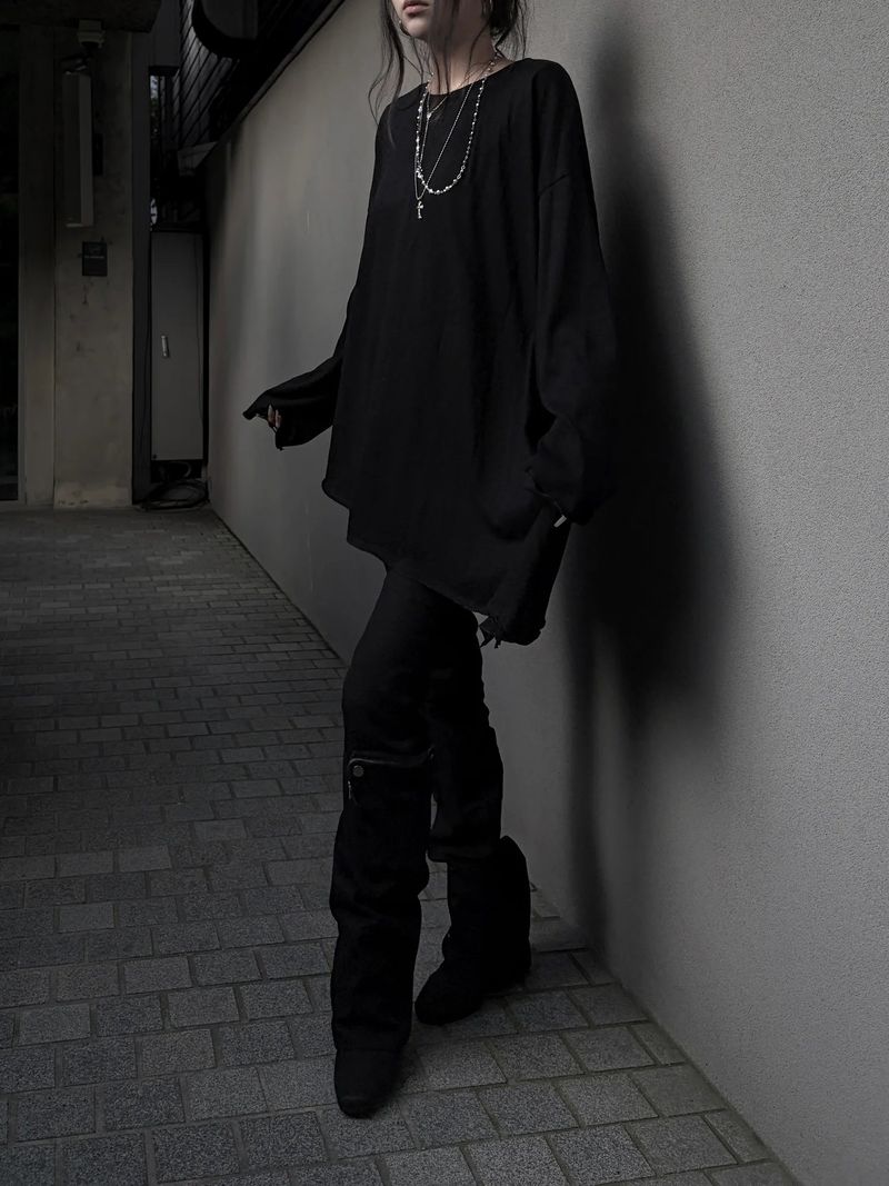 URBAN UNIQUE（アーバンユニーク）の「アンバランス ルーズフィット ロングスリーブ(3color)（トップス）」