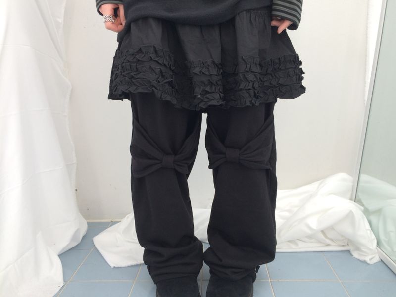 Double ribbon knee-point pants