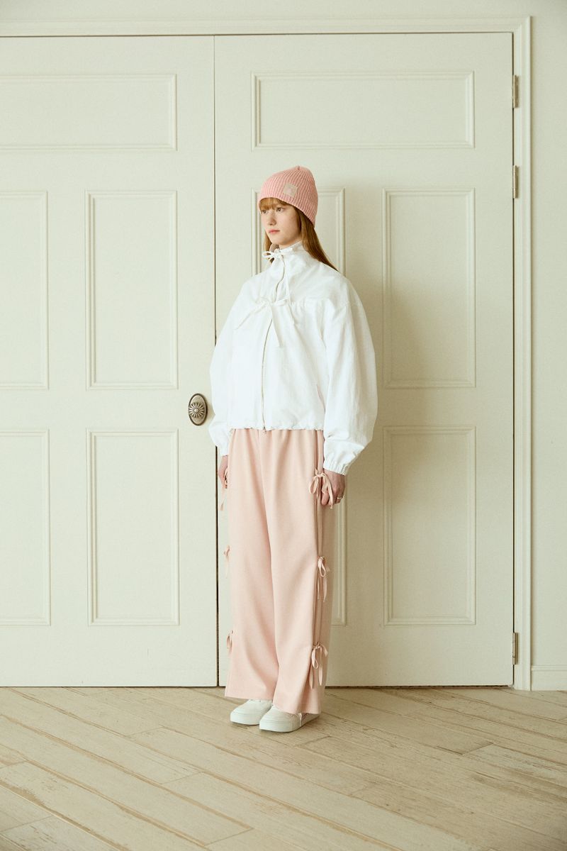 DOUBLE RIBBON WIND BREAKER