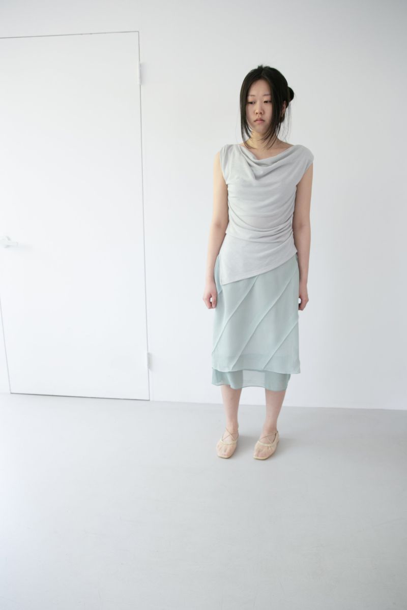 drape off-shoulder sleeveless top(3colors)