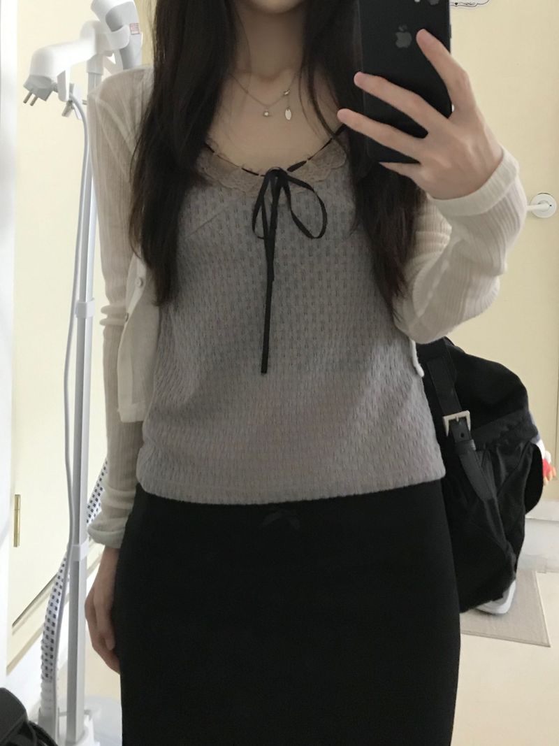 Pony Lace Sleeveless (one color)