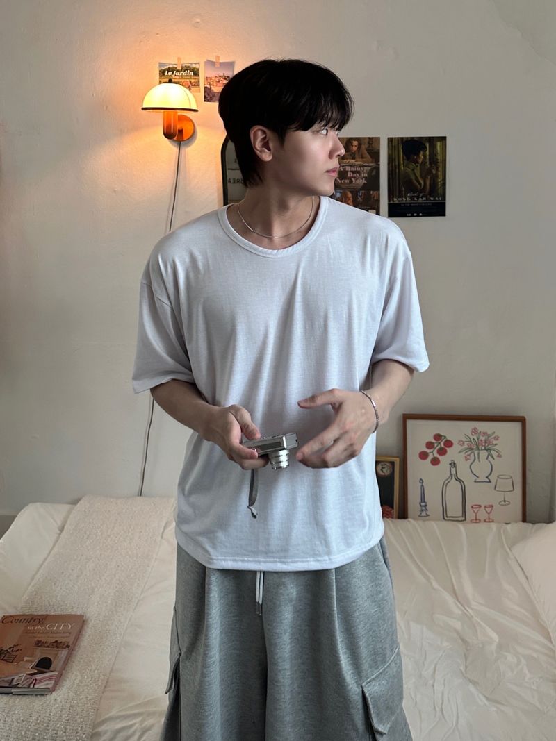 WHAT A LOOK（ワット ア ルック）の「베이직 실켓 유넥 반팔티（Tops）」