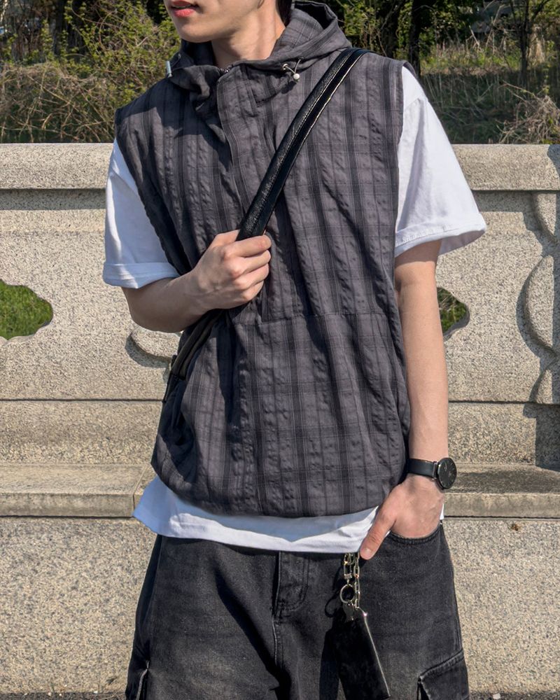 Crinkle Check Hooded Anorak Vest