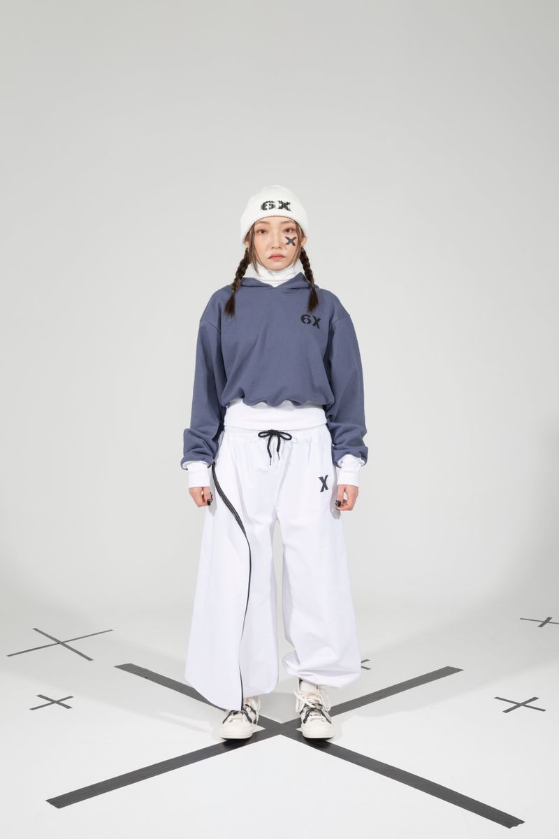 6X（シックスエックス）の「6X フーディ（クロップ）（スモーキーグレー）（トップス）」