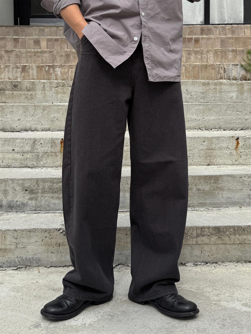 AVAND(アバンド)の「Bio cotton curved pants(Pants)」