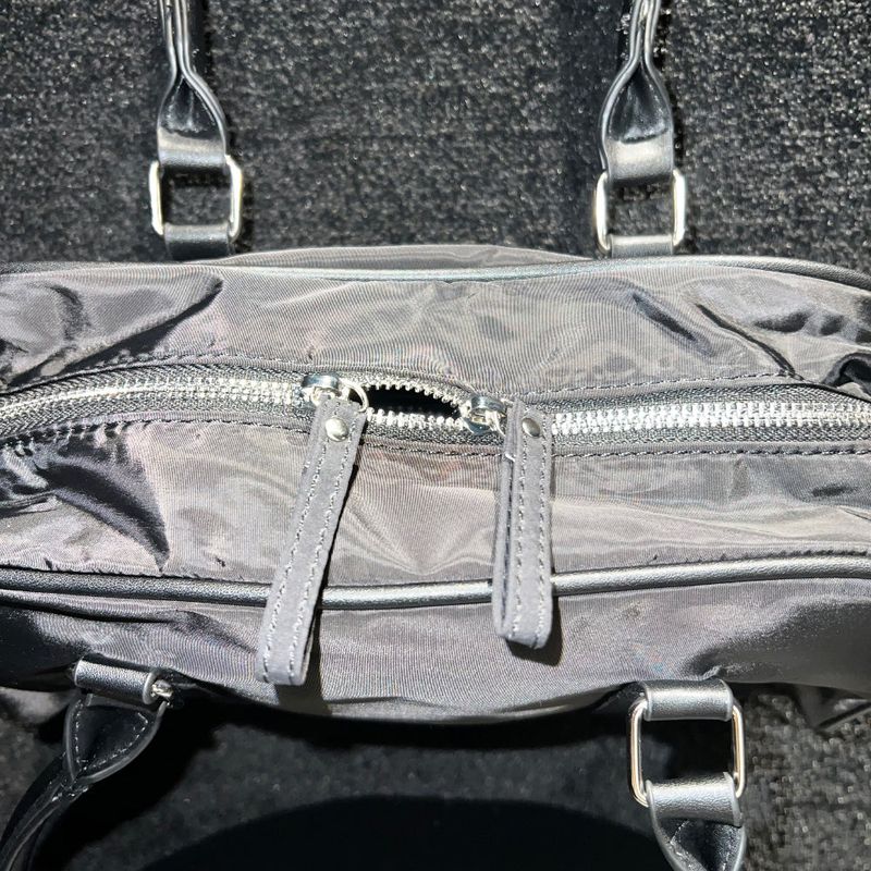 Nylon sports shoulder bag (Black)