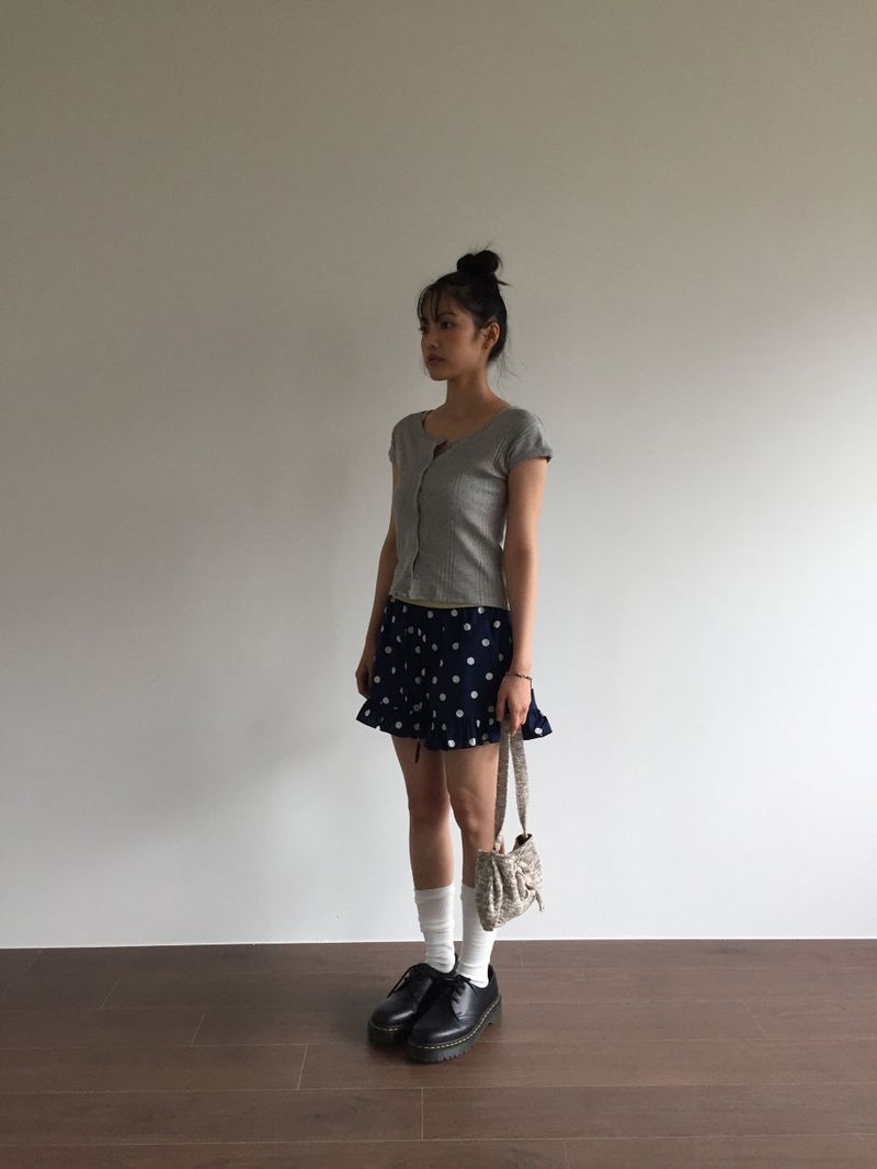 Pu Dot Frill Shorts  (2color)