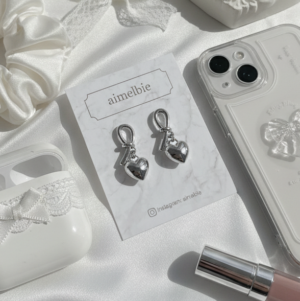 [fromis_9 Jiheon Earrings] デイリーリボン&モダンハートピアス - シルバーカラー