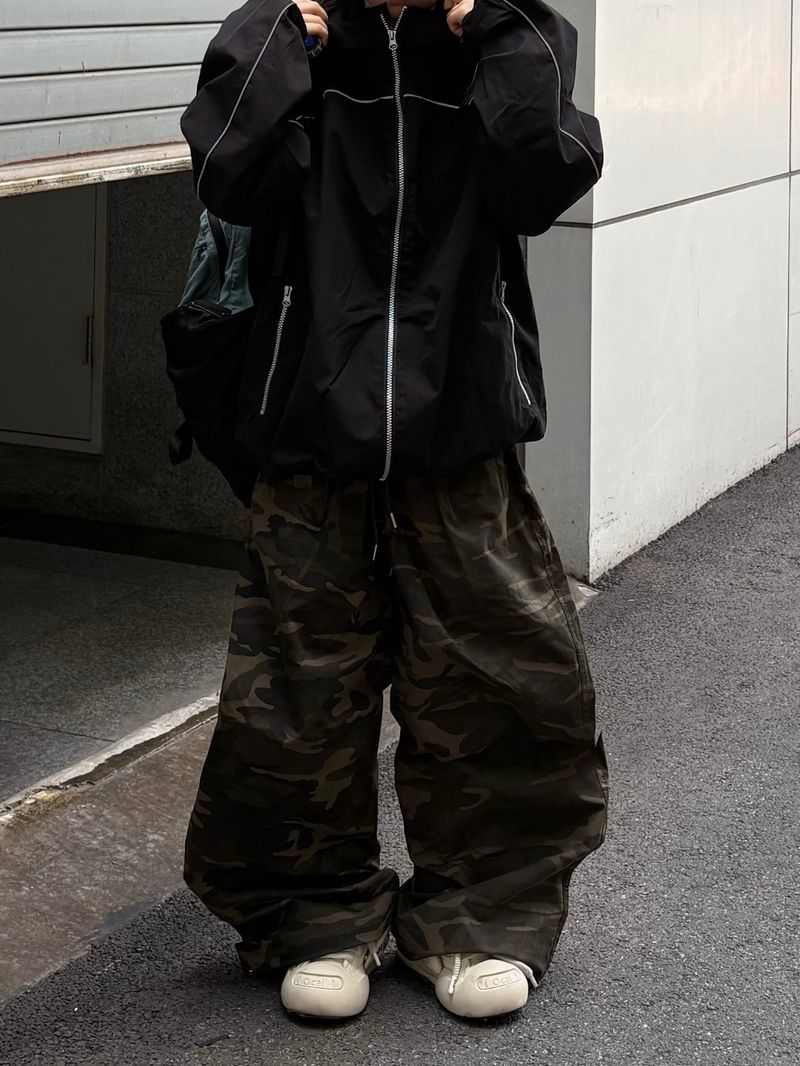 camo hip patch wide pants