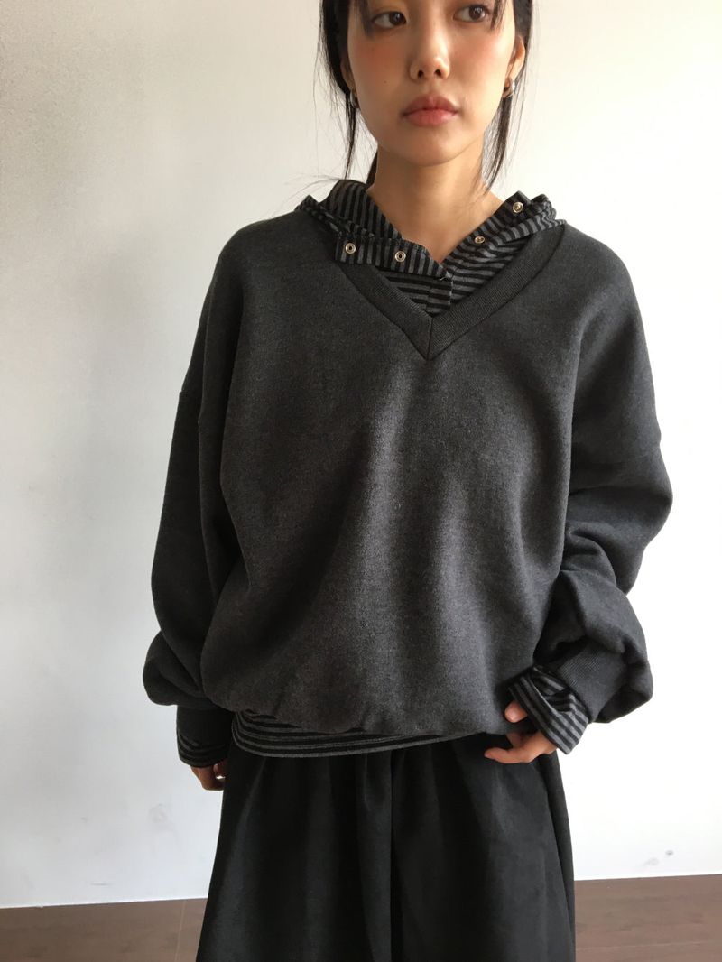 Lilac Peach V-Neck Sweatshirt (5 Colors)