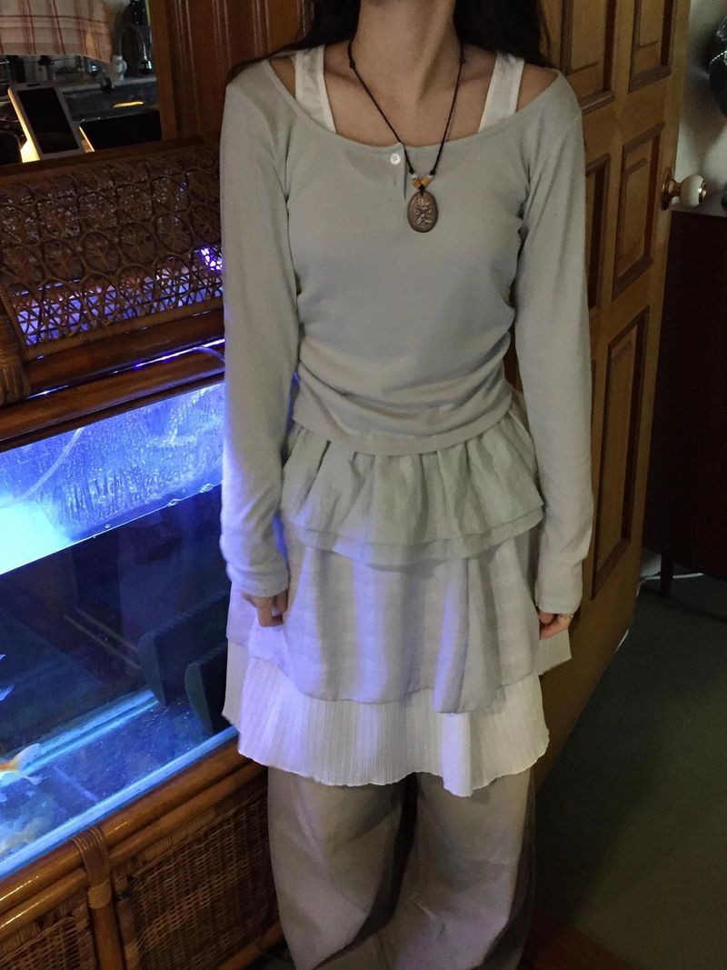 mari layered frill t-shirts