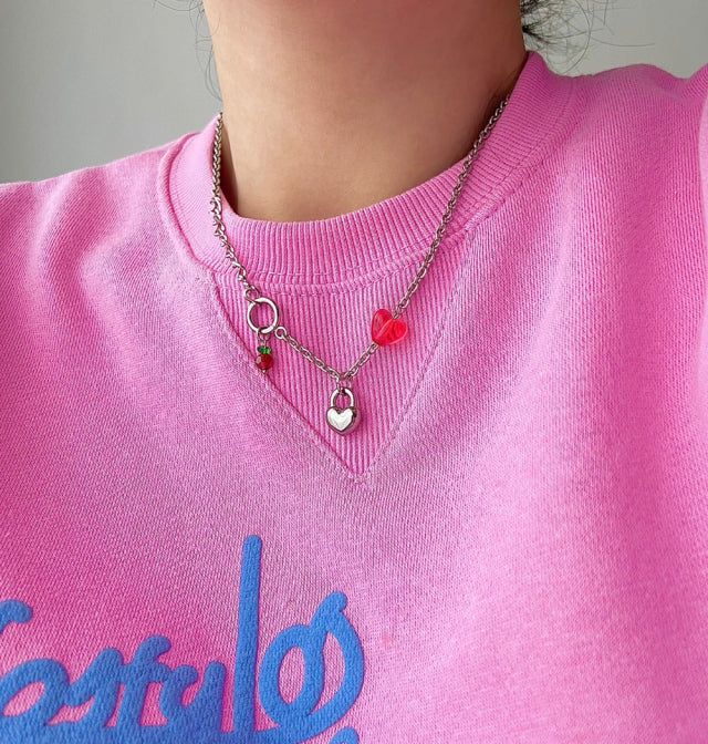 Acer rojo(アセルロジョ)の「chi Kitchee Cherry Beads Heart Lock Handmade Necklace(Accessories)」