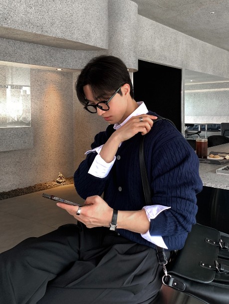 Deface Front Turtle Back Banding Wide Slacks