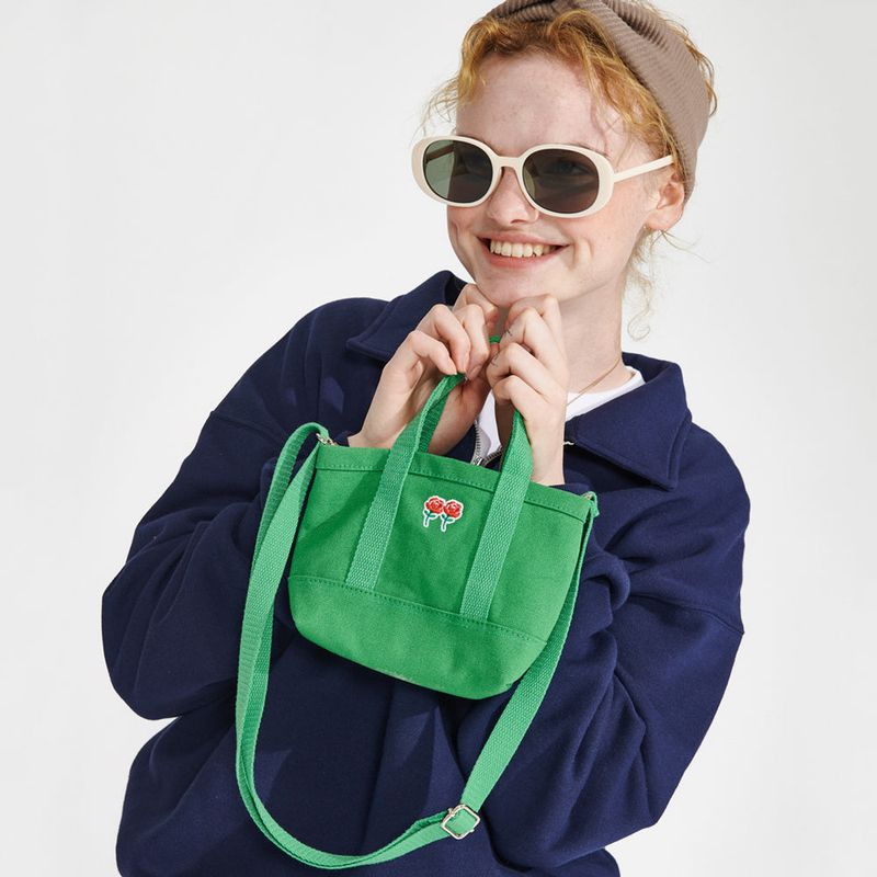 wonder visitor（ワンダービジター）の「Logo mini cross bag [Green]（Bags）」