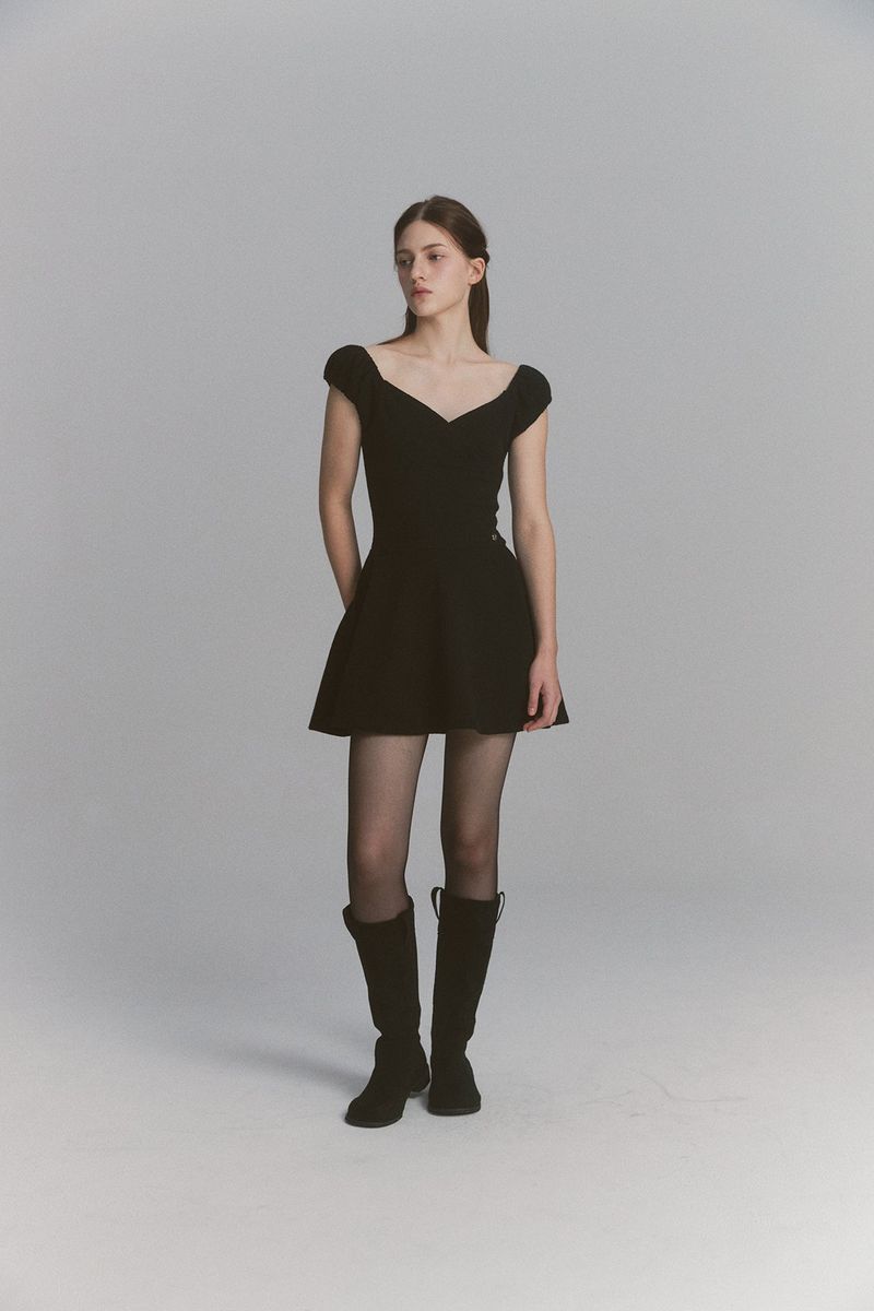 Rose Flare Dress Black