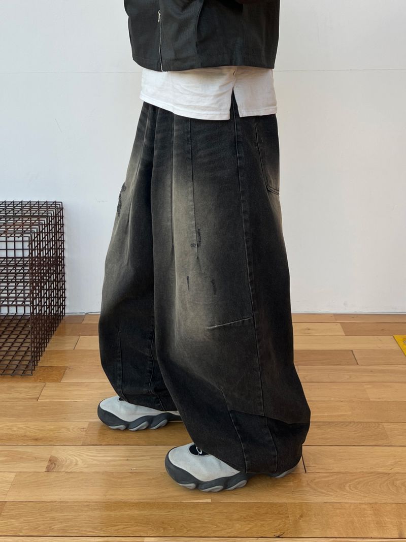 ESOO(イス)の「Aegis Damage Black Denim Balloon Pants(Pants)」