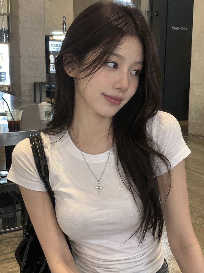 WHAT A LOOK（ワット ア ルック）の「Dion Cross Cubic Necklace（Accessories）」