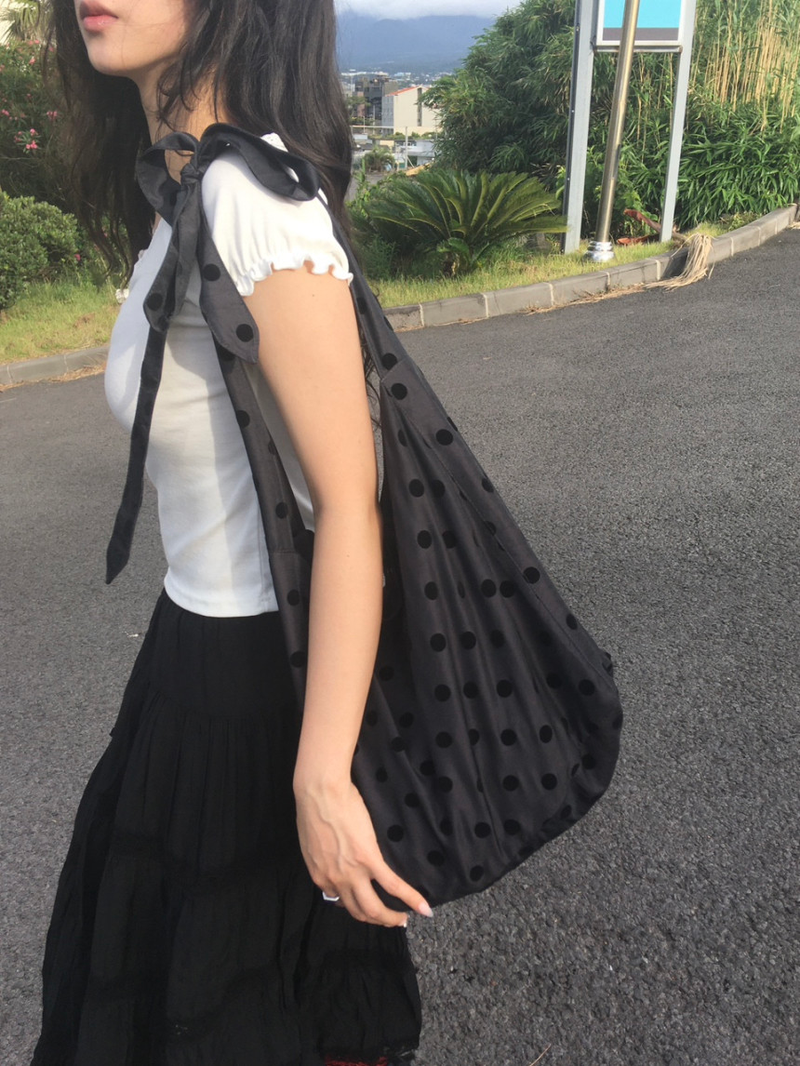 moroi(モロイ)の「RIbbon Tied Shoulder Bag(Bags)」