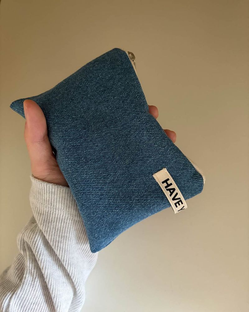 Denim & flower flat pouch - blue , M size