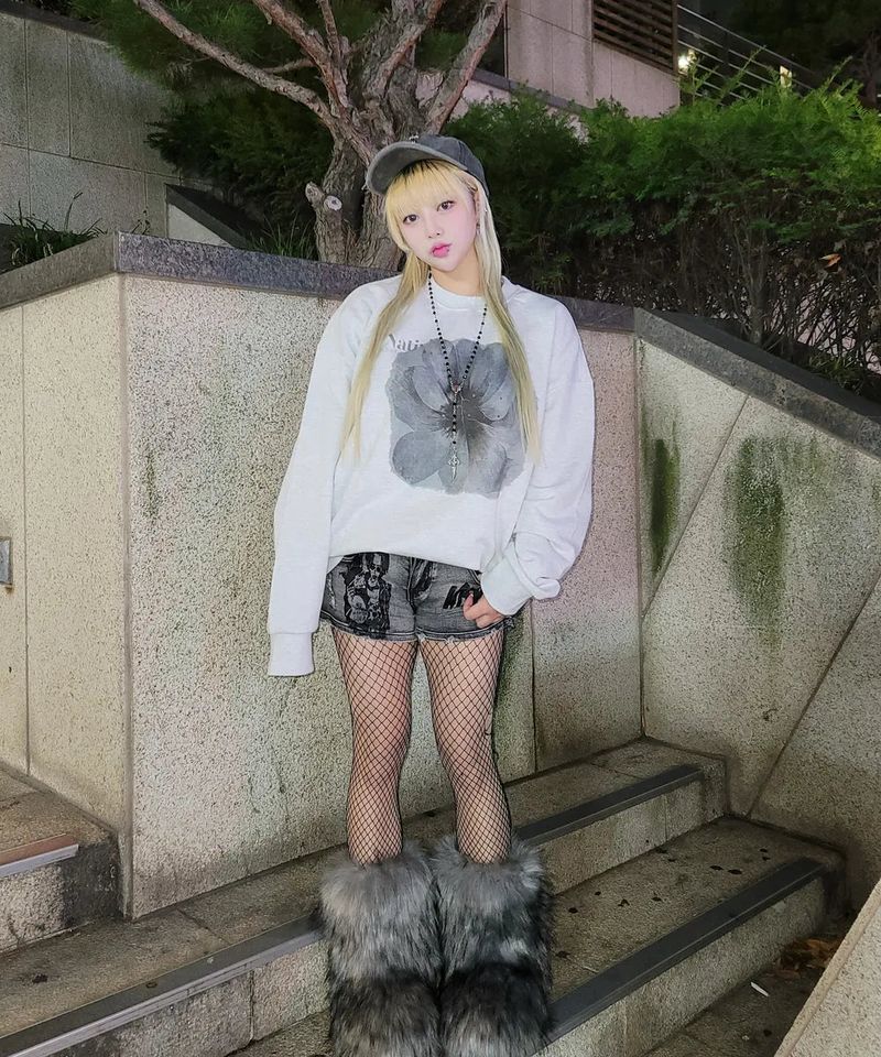 13:13 FLOWER SWEAT SHIRTS_2 COLORS
