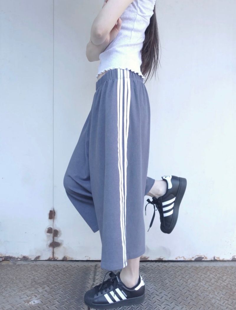 tape line pants