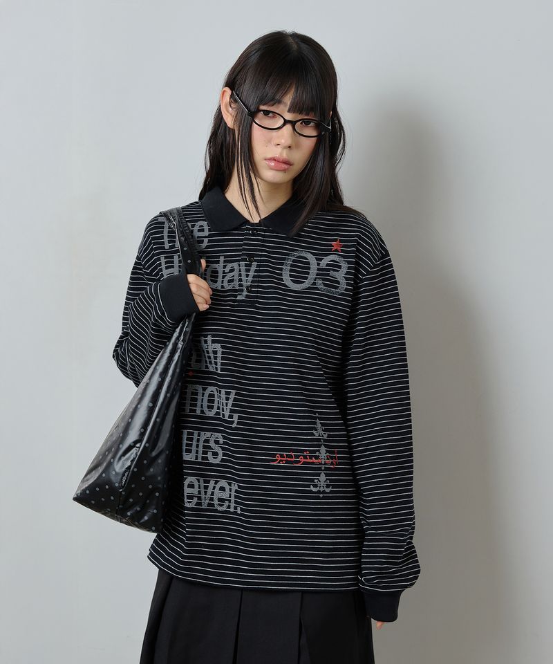 ODDSTUDIO（オッドスタジオ）の「Typo Graphic Stripe Overfit Collar Long Sleeve - BLACK（Tops）」
