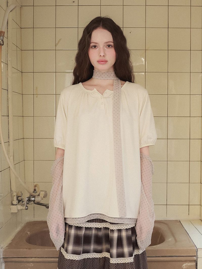 Fazed(フェイズド)の「Back ribbon flare top / ivory(Tops)」