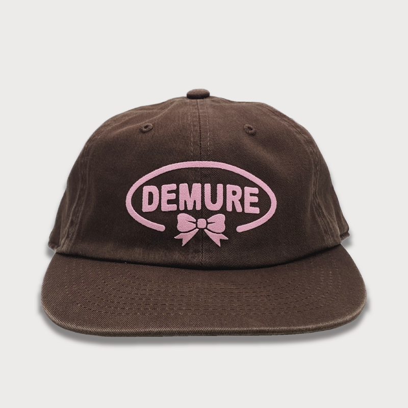 DEMURE RIBBON CAP