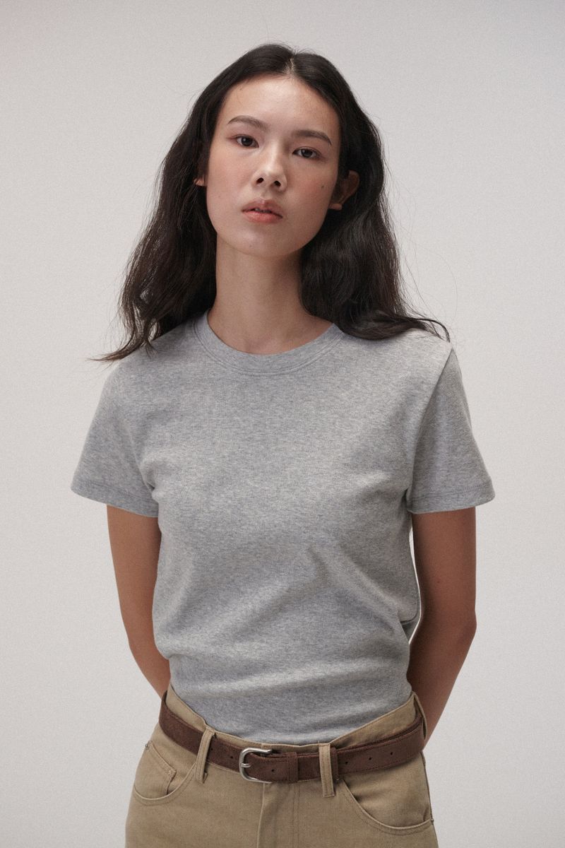 Round half T (Black)