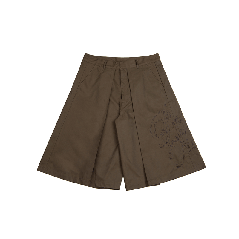PNG Journal（ピーエヌジー ジャーナル）の「PLEATED  BERMUDA SHORTS -   DARK BEIGE（Pants）」