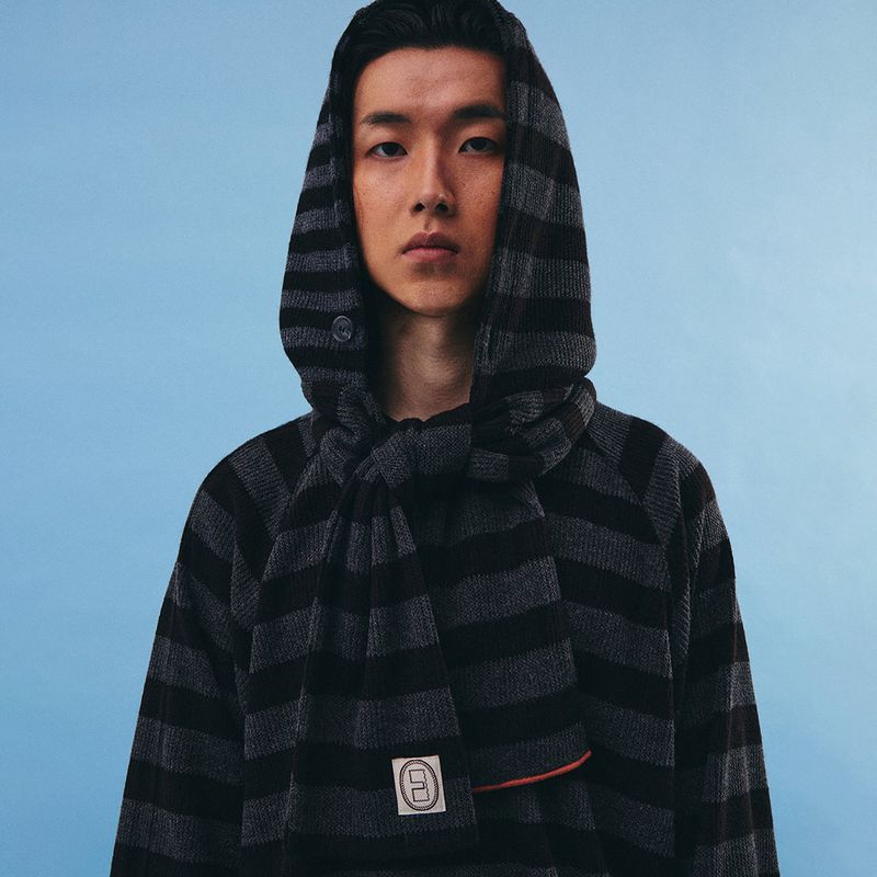 Striped knit balaclava muffler / Black charcoal
