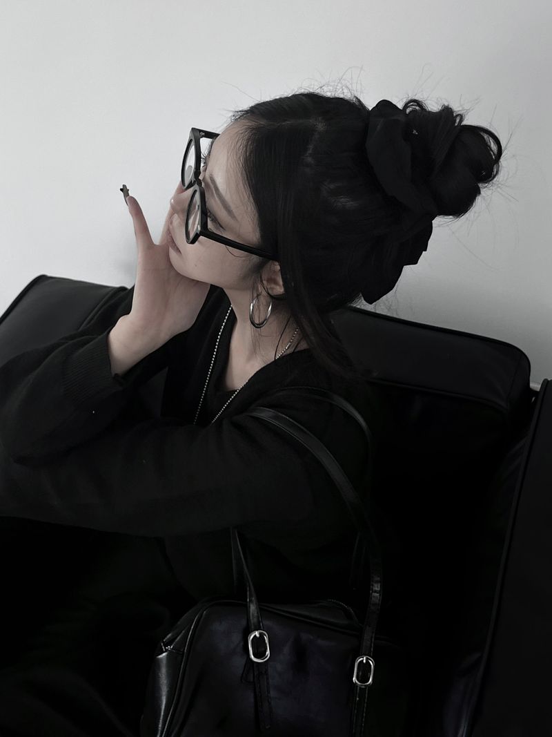 flowy ribbon hair scrunchie (2color)